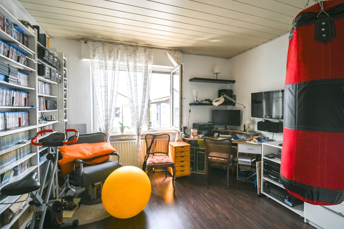 Schlafzimmer 2 von 2 OG