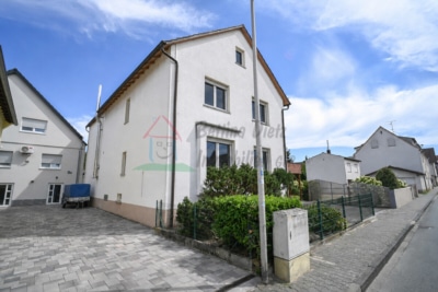 DIETZ: Top gepflegtes 2 Familienhaus mit Garten, Keller und Sauna – voll vermietet – in Weiterstadt - Außenansicht (701399)