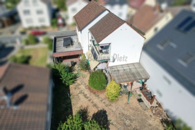 DIETZ: Top gepflegtes 2 Familienhaus mit Garten, Keller und Sauna – voll vermietet – in Weiterstadt - Außenansicht (697968)