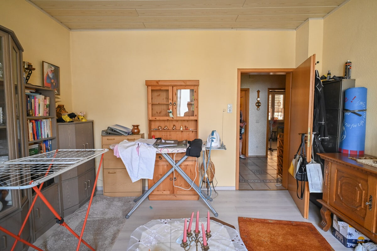 Schlafzimmer 2 von 2 EG