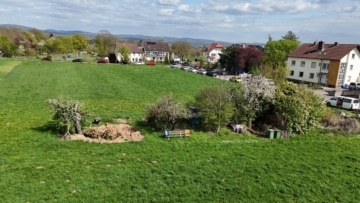 DIETZ: Feldrandlagen-Baugrundstück für 1-2 Familienhaus in Großostheim zu verkaufen! - Baugrundstück (675279)