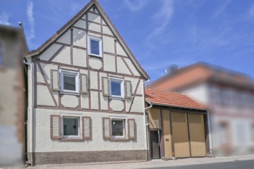 DIETZ: Modernisiertes Fachwerkhaus mit Nebengebäude – PV mit Speicher – in Schaafheim OT Mosbach! - b78a346c-96cc-48df-bbc2-04d8e773e38f (694038)