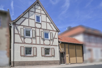 DIETZ: Modernisiertes Fachwerkhaus mit Nebengebäude – PV mit Speicher – in Schaafheim OT Mosbach! - b78a346c-96cc-48df-bbc2-04d8e773e38f (697061)