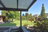 Gartenblick vom Kellerausgang - DIETZ: Eindrucksvolles 2-Familienhaus-Anwesen in attraktiven Wohnlage von Klein-Zimmern!