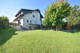 Garten - DIETZ: Eindrucksvolles 2-Familienhaus-Anwesen in attraktiven Wohnlage von Klein-Zimmern!