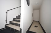 6611-lang17#Treppenhaus - DIETZ: 3-Zimmer-Dachgeschosswohnung mit 2 Sonnen-Balkonen, Wanne+Dusche, Einbauküche