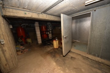 DIETZ: Gebäude mit vielen Nutzungsmöglichk.: Event-Location, Vergnügungsstätte, Wohnungen oder Büro - Technikraum (640537)