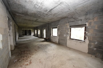 DIETZ: Gebäude mit vielen Nutzungsmöglichk.: Event-Location, Vergnügungsstätte, Wohnungen oder Büro - Rohbaufläche (640530)