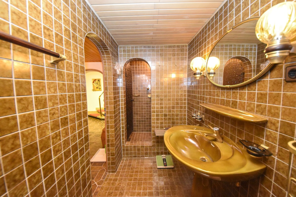 Duschbad KG