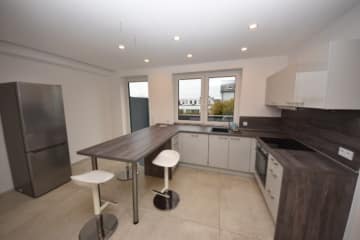 DIETZ: Gehobene 3-Zimmer Büro- Praxisfläche mit hochwertiger Einbauküche, Tageslichtbad, Kunden-WC! - Einbauküche inklusive (625152)