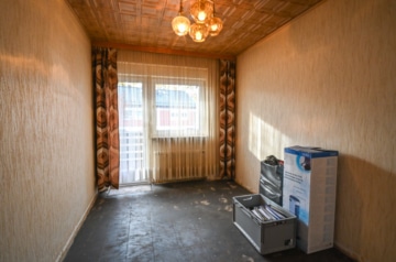 DIETZ: Reihenmittelhaus mit Garage, Keller und Garten in beliebter Lage Dieburgs! - Kleines Schlafzimmer OG 2 (651512)