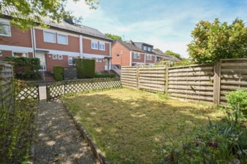 DIETZ: REDUZIERT! Reihenmittelhaus mit Garage, Keller und Garten in beliebter Lage Dieburgs! - Garten (676622)