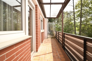 DIETZ: REDUZIERT! Reihenmittelhaus mit Garage, Keller und Garten in beliebter Lage Dieburgs! - 5-DSC_5413 (676630)