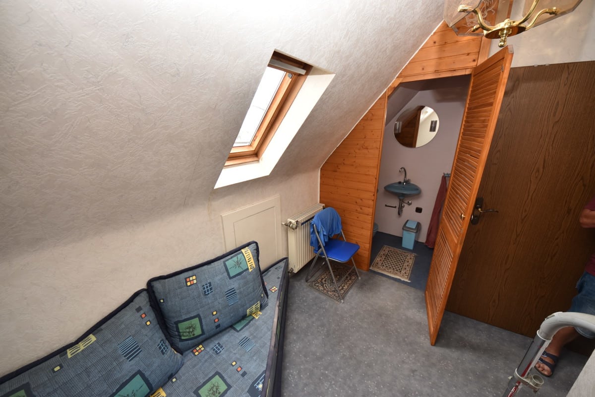 kleines Zimmer mit WC