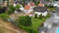 Luftansicht - DIETZ: Einfamilienhaus mit Garage, großem Garten in einer ruhigen Randlage! Wohnhausanbau möglich!