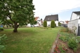 Garten - DIETZ: Einfamilienhaus mit Garage, großem Garten in einer ruhigen Randlage! Wohnhausanbau möglich!