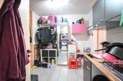 DIETZ: 2-Zimmer-Obergeschosswohnung in Rodgau Nieder-Roden – wenige Minuten vom Bahnhof entfernt! - Diele/Kochnische (697687)