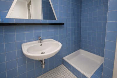 DIETZ: 2-Zimmer-Obergeschosswohnung in Rodgau Nieder-Roden – wenige Minuten vom Bahnhof entfernt! - Duschbad (700654)