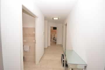 **RESERVIERT**DIETZ: Bestlage! 3-Zimmer-Wohnung mit Garage Am Flosshafen in Aschaffenburg! - Diele (638990)