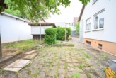 Gut geschnittenes 2-Familienhaus mit Garage, Carport, Garten und Keller! - Außenbereich