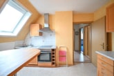 Gut geschnittenes 2-Familienhaus mit Garage, Carport, Garten und Keller! - Küche OG
