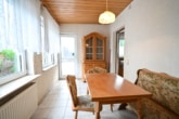 Gut geschnittenes 2-Familienhaus mit Garage, Carport, Garten und Keller! - Esszimmer EG