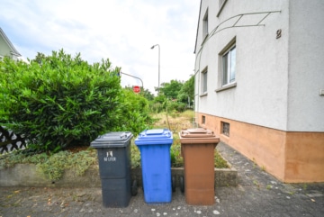 Gut geschnittenes 2-Familienhaus mit Garage, Carport, Garten und Keller! - Außenbereich (638371)