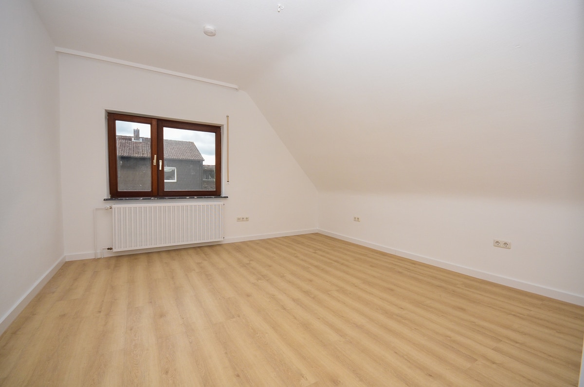 Schlafzimmer 1 von 2