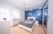 DIETZ: Gepflegte, helle Eigentumswohnung mit PKW-Stellplatz in beliebter Wohngegend in Groß-Zimmern! - Schlafzimmer