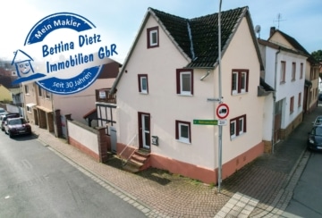 DIETZ: Gemütliches Einfamilienhaus mit EBK, Garten und Wintergarten in Spachbrücken!, 64354 Reinheim, Einfamilienhaus