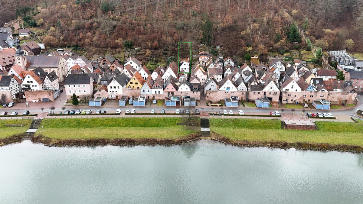 Lage Grundstück