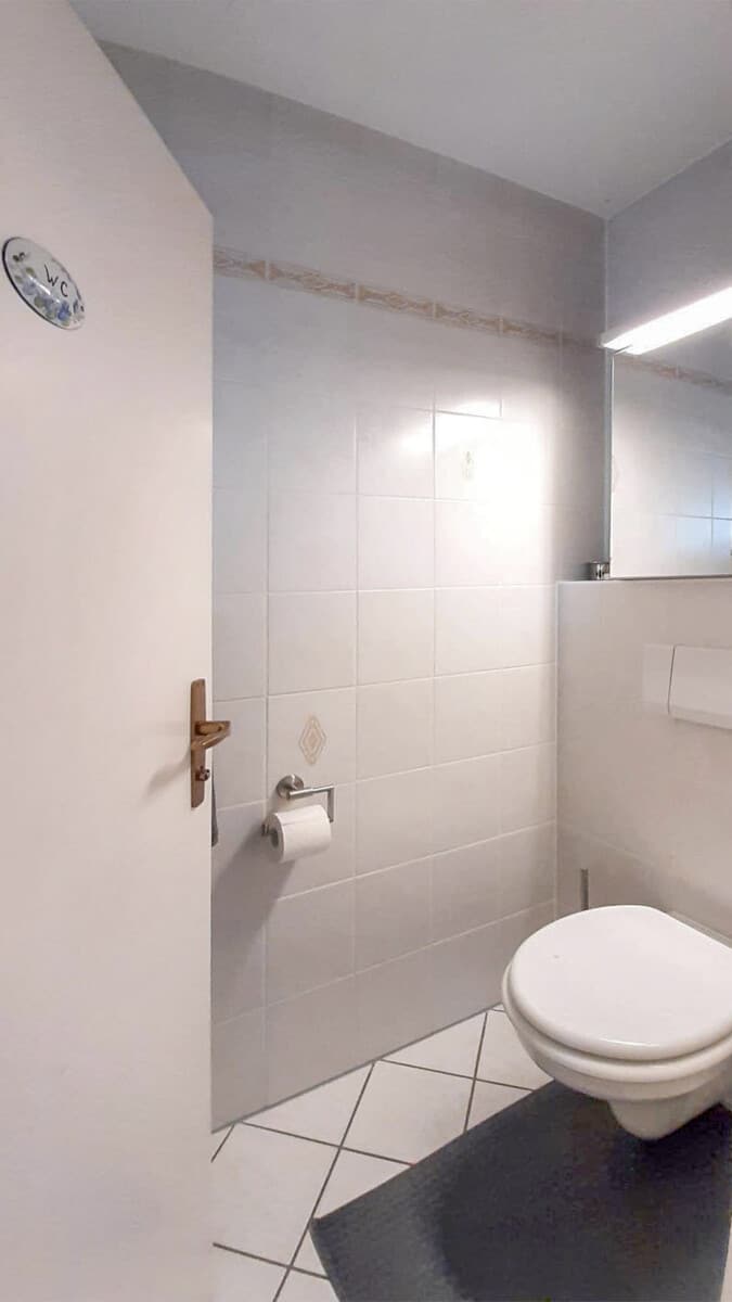 Gäste-WC EG