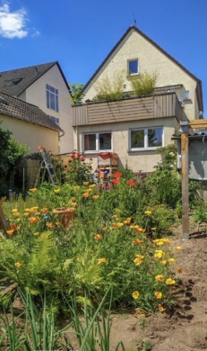 DIETZ: 1-2 Familienhaus in Urberach – modernisiert! - Außenansicht (672278)