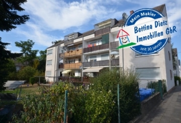 DIETZ: Modernisierte 2-Zimmer-Dachgeschosswohnung mit Balkon und Kellerraum, 64832 Babenhausen, Dachgeschosswohnung