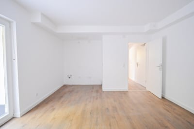 DIETZ: Terrassenwohnung im energetisch sanierten 7-Familienhaus – Nähe Godelsberg und Waldrand! - Wohn- und Esszimmer (702790)