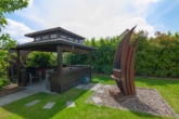 Garten - Neuwertiges Einfamilienhaus mit TOP-Ausstattung! Garage, gepflegter Garten in Hergershausen!