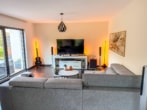 Offener Wohn- und Essbereich EG - Neuwertiges Einfamilienhaus mit TOP-Ausstattung! Garage, gepflegter Garten in Hergershausen!