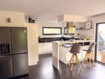 Neuwertiges Einfamilienhaus mit TOP-Ausstattung! Garage, gepflegter Garten in Hergershausen! - Offener Wohn- und Essbereich EG (642807)