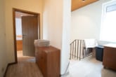 Gepflegte Doppelhaushälfte mit Terrasse und Garage in beliebter Wohngegend von Münster! - Flur OG