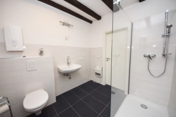 DIETZ: Modernisierte 2-Zimmer Eigentumswohnung in beliebter Wohnlage von Eppertshausen zu verkaufen! - Tageslichtbad mit Dusche (651364)