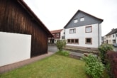 DIETZ: 2-3 Familienhaus mit Doppelgarage und überschaubarem Garten in Großostheim! - Gepflegtes Wohnhaus