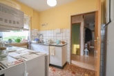 Küche EG - DIETZ: Gepflegter Bungalow mit Garten, Garage und Keller in herrlicher Lage von Wiebelsbach!