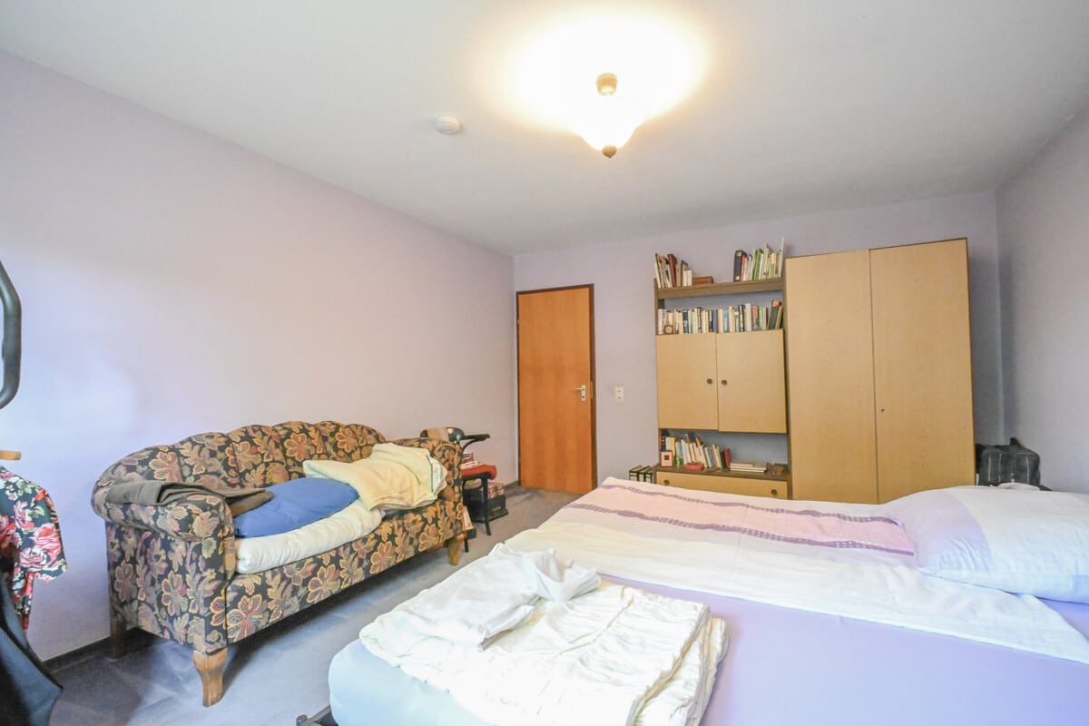 Schlafzimmer KG
