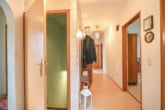 Flur EG - DIETZ: Gepflegter Bungalow mit Garten, Garage und Keller in herrlicher Lage von Wiebelsbach!