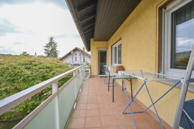 DIETZ: Gepflegter Bungalow mit Garten, Garage und Keller in herrlicher Lage von Wiebelsbach! - Balkon EG (700264)