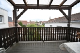 DIETZ: 2 FH mit Garten und Hofbereich in beliebter Lage von Eppertshausen! - Balkon OG