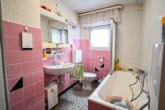 DIETZ: 2 FH mit Garten und Hofbereich in beliebter Lage von Eppertshausen! - Bad OG