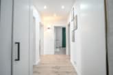 Flur - DIETZ: Gepflegte 3-Zimmerwohnung im 2.OG mit Balkon und PKW-Stellplatz in Münster!