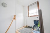 Wohnungseingang - DIETZ: Industriegebäude – Wohnen u. Arbeiten! Große Halle, Büroraum, Stellplätze und Betriebswohnung