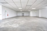Lager-Produktionshalle - DIETZ: Industriegebäude – Wohnen u. Arbeiten! Große Halle, Büroraum, Stellplätze und Betriebswohnung